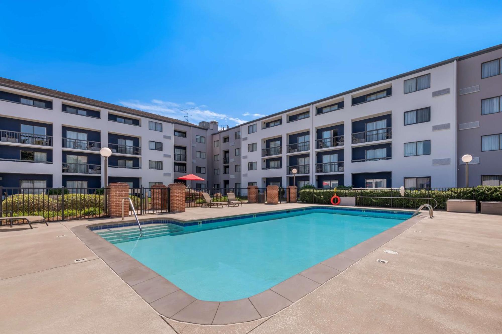 Sonesta Select Charlotte University Research Park Экстерьер фото